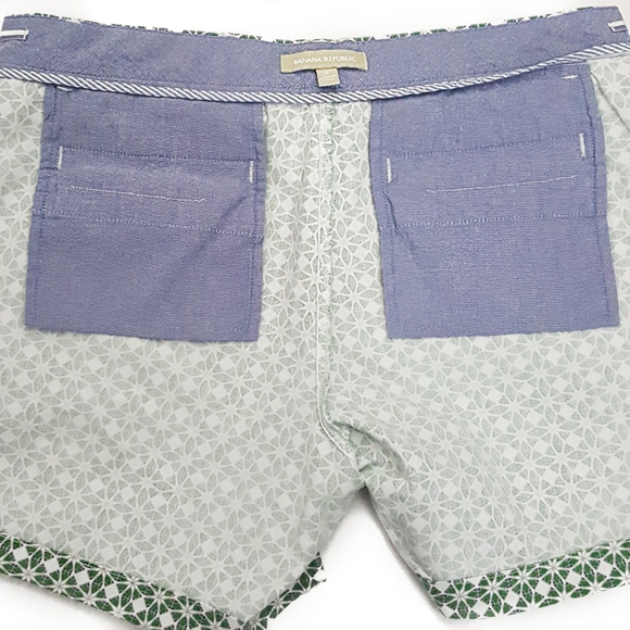 BANANA REPUBLIC Kaleidoscope Pattern Shorts - Picture 5 of 9